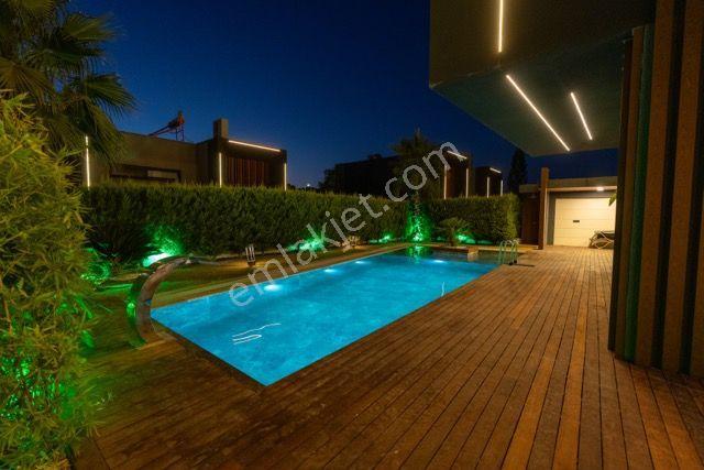 Kuşadası'nda Satılık Ultra Lüksün Tanımı Full Eşyalı Villa - Görsel 10