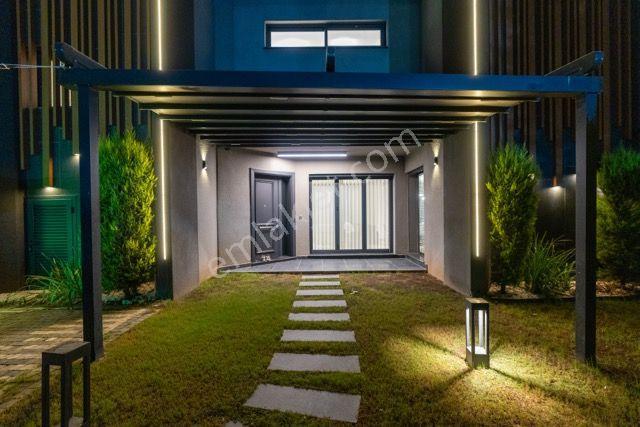 Kuşadası'nda Satılık Ultra Lüksün Tanımı Full Eşyalı Villa - Görsel 13