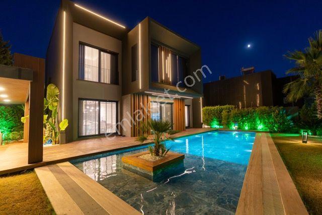 Kuşadası'nda Satılık Ultra Lüksün Tanımı Full Eşyalı Villa - Görsel 9