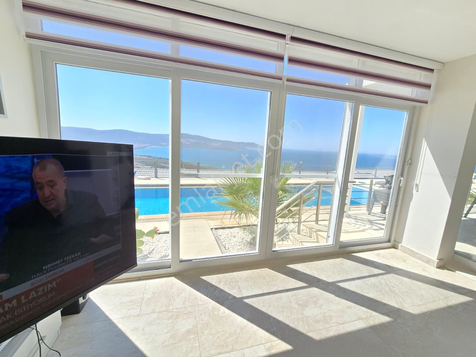 Didim Akbük'te Full Panoramik Deniz Manzaralı 3+1 Müstakil Villa - Görsel 9