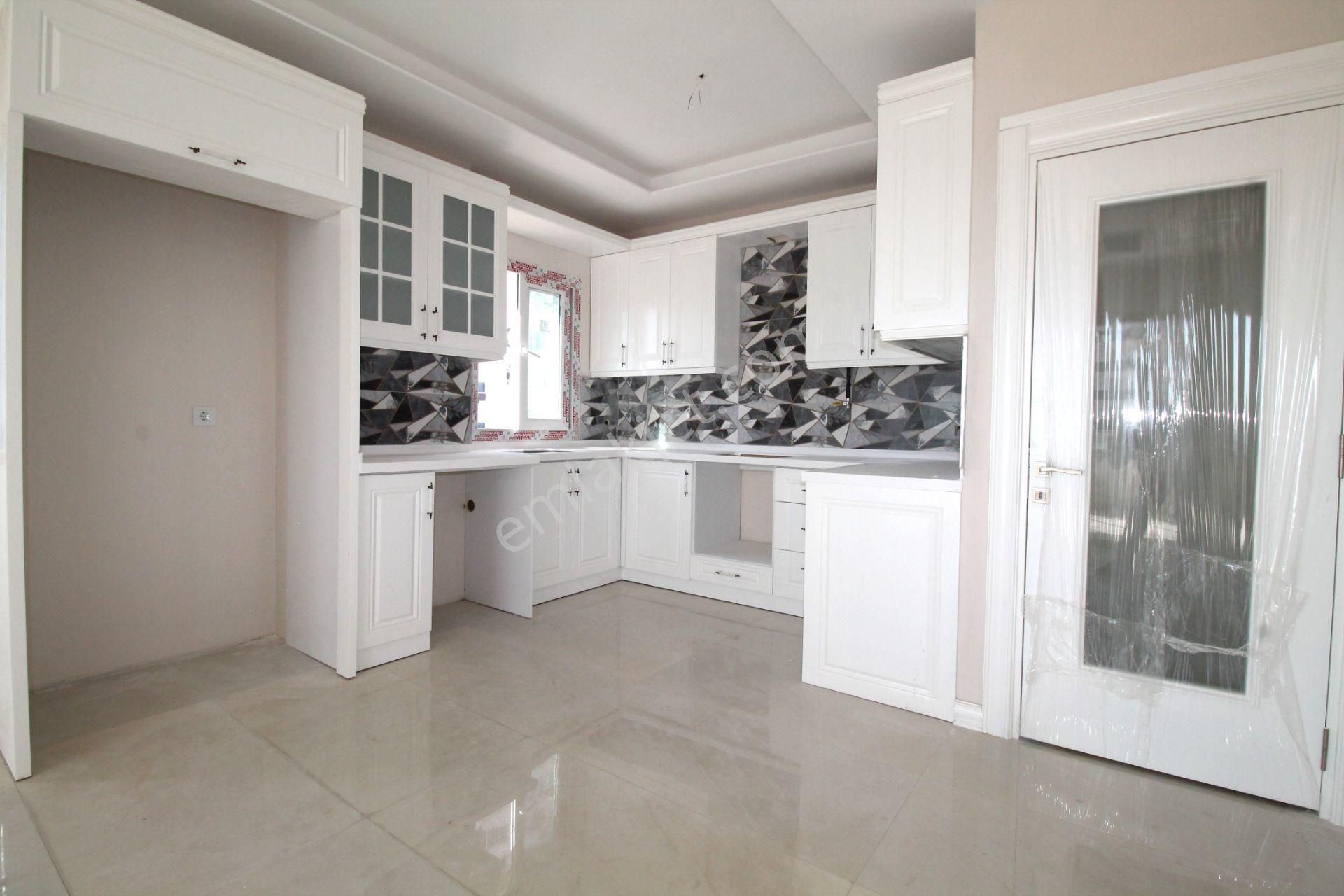 Retro’dan Gözde Bölgede Yeni Yaşam Alanınız Sizi Bekliyor! Lüks Konsept 4+1 - Görsel 3