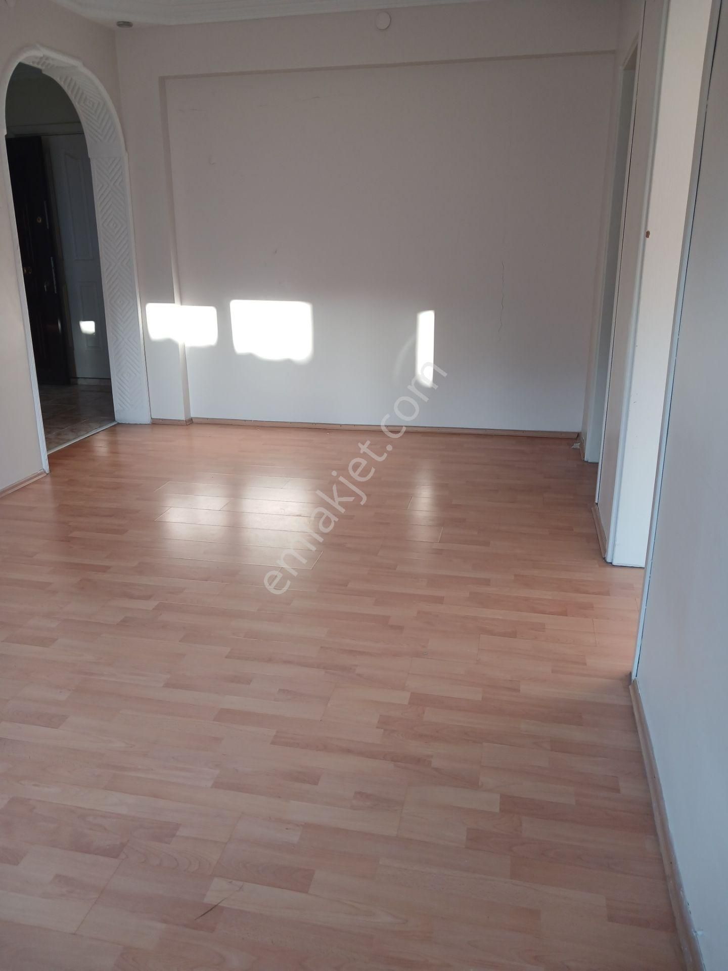 Bursa Merkezde Ulu Camiye Yakınara Kat Kiralık Daire