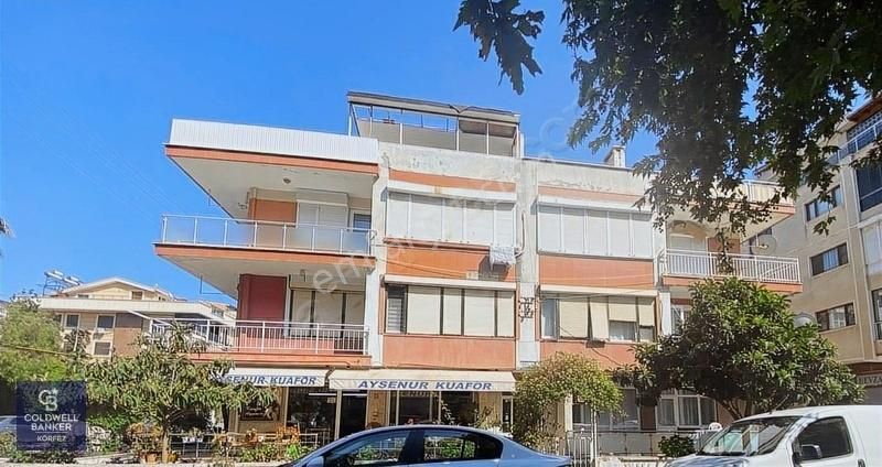 Akçay Kordon Arkası Deniz Manzaralı Teraslı Kiralık 2+1 Daire