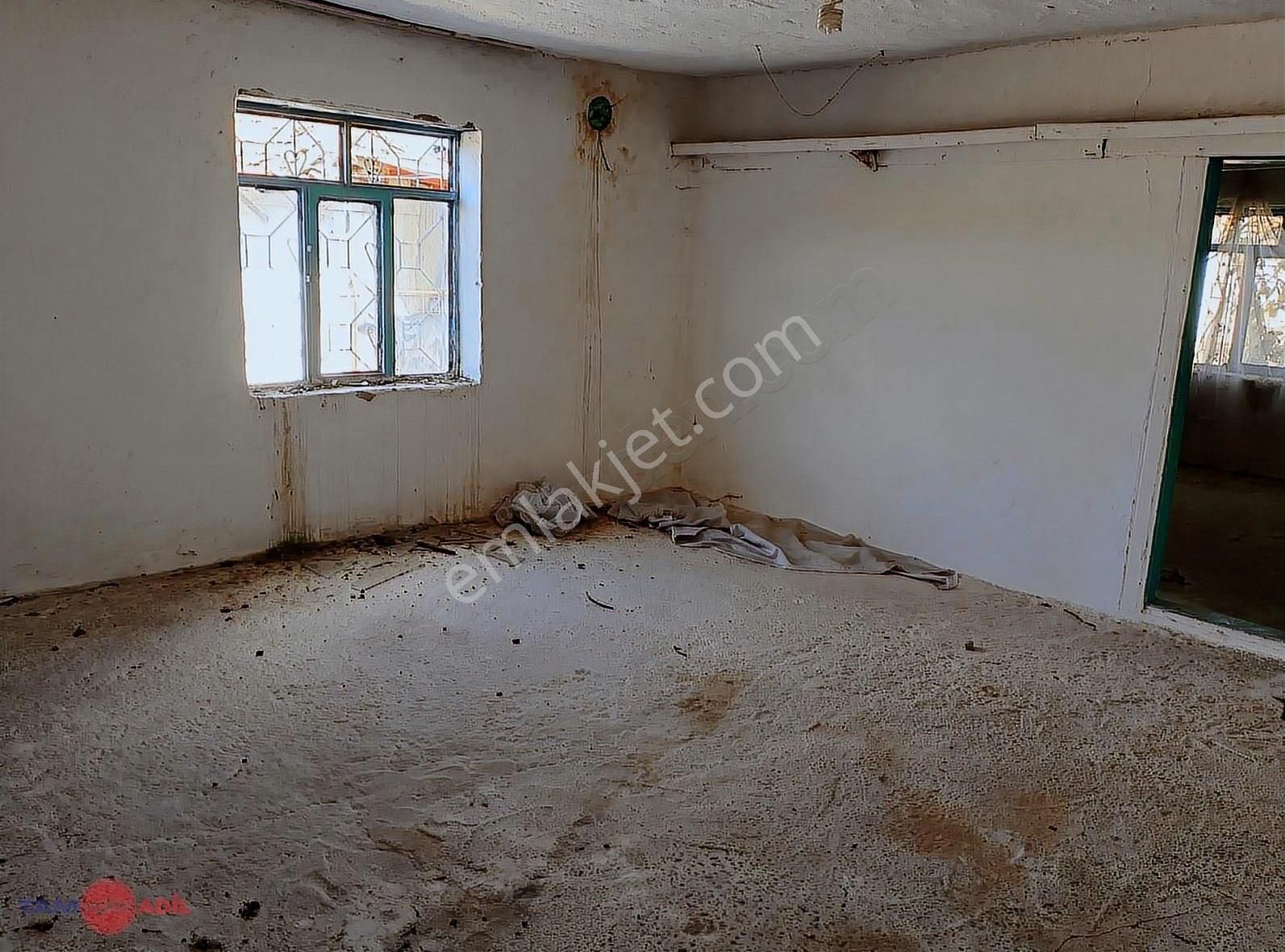 Bergama İkizler Köyünde Satılık Köy Evi - Görsel 9