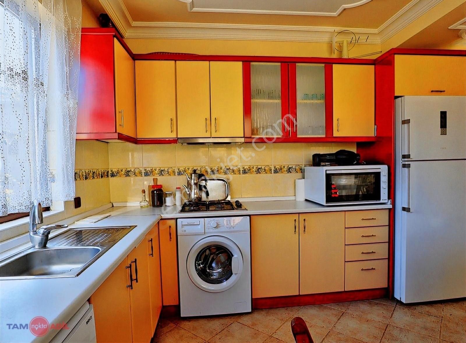 Dikili Denize Sıfır Sitede Havuzlu Müstakil Villa - Görsel 2