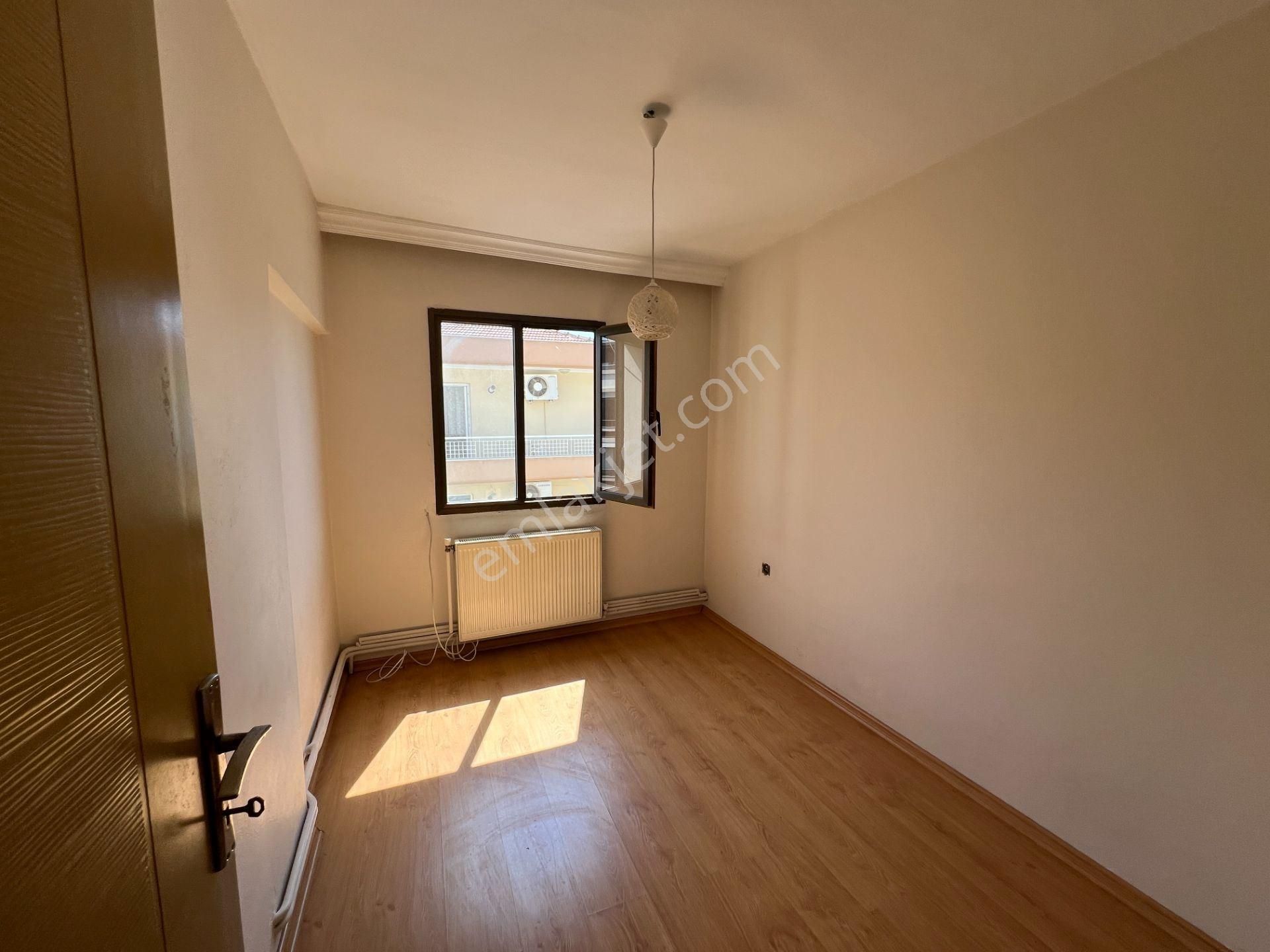 Bahriye Üçok Rüştü Sardağ Caddesi Üzeri Satılık 2+1 Daire - Görsel 14