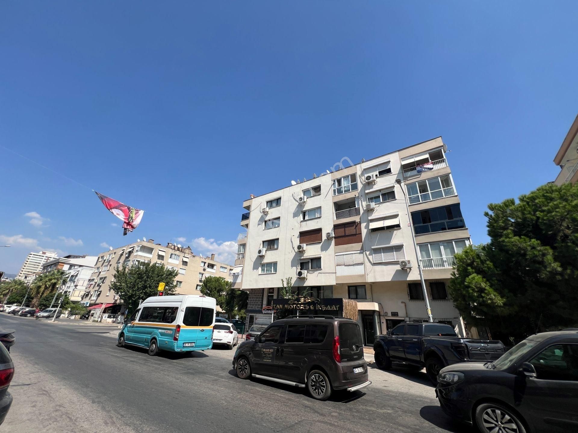 Bahriye Üçok Rüştü Sardağ Caddesi Üzeri Satılık 2+1 Daire - Görsel 24