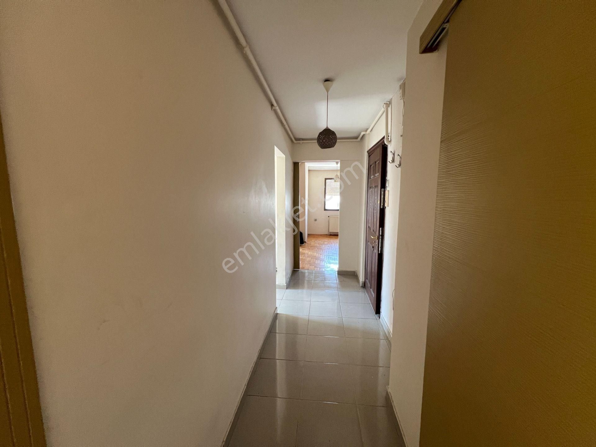 Bahriye Üçok Rüştü Sardağ Caddesi Üzeri Satılık 2+1 Daire - Görsel 22