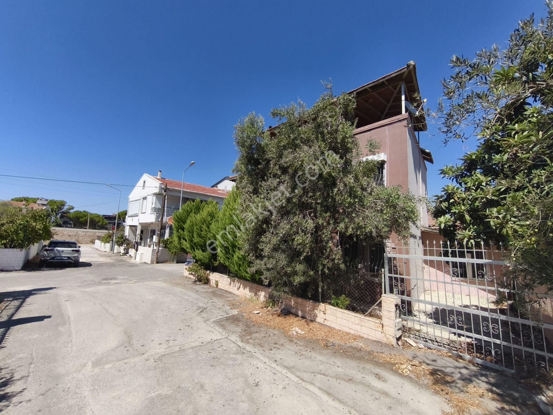 Urla Kalabakta Denize 100m. D.gazlı Dubleks Satılık 3+1 Villa - Görsel 5