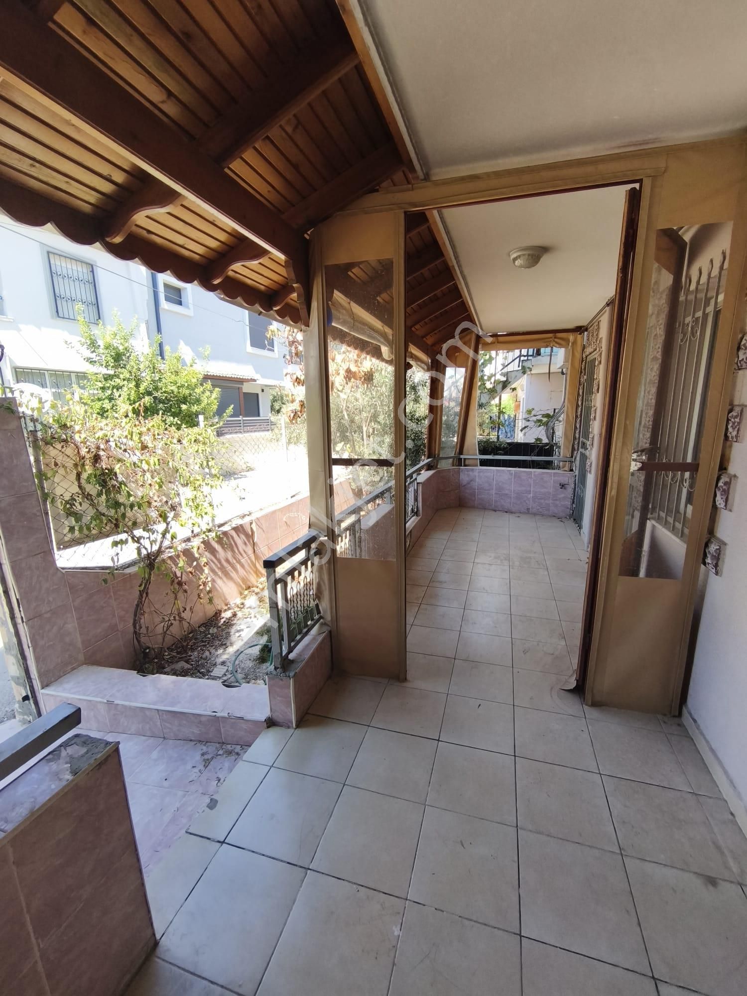 Urla Kalabakta Denize 100m. D.gazlı Dubleks Satılık 3+1 Villa - Görsel 7