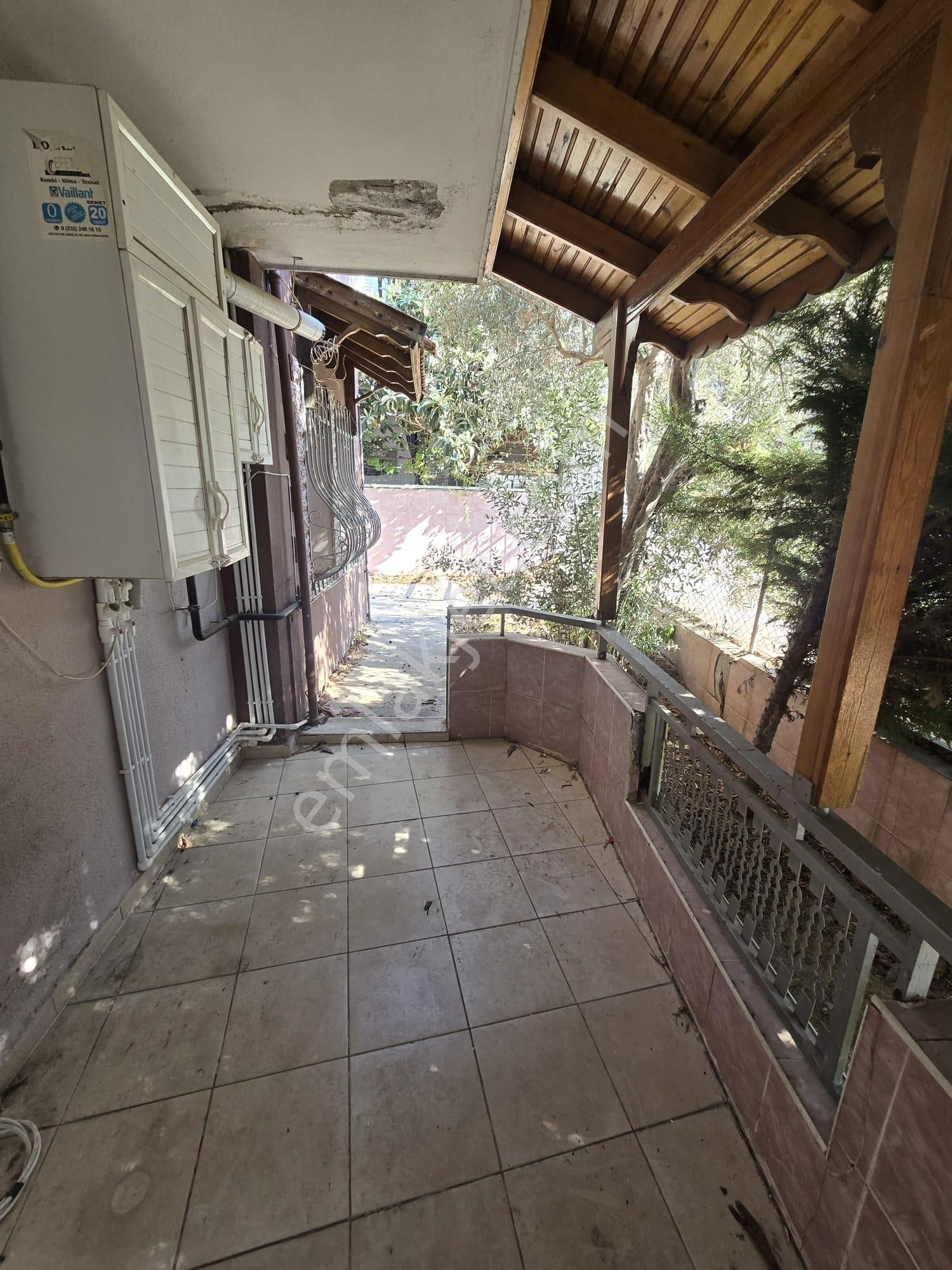 Urla Kalabakta Denize 100m. D.gazlı Dubleks Satılık 3+1 Villa - Görsel 12