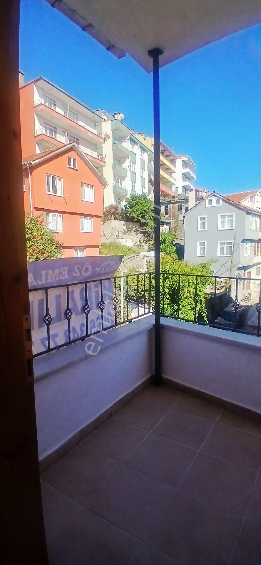 Camıkebır Mahallesinde Eşyalı Kiralık Daire - Görsel 7