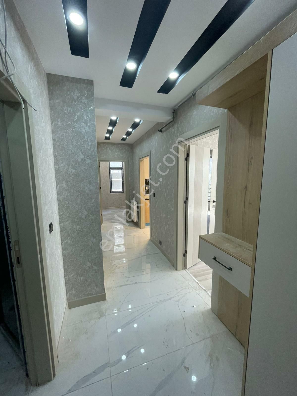 Eryavuz Dan Karaköprü Güllübağ Mah.2+1 Odalı,ultra Lüks ,arakat,içi Yapılı,sıfır Dairete