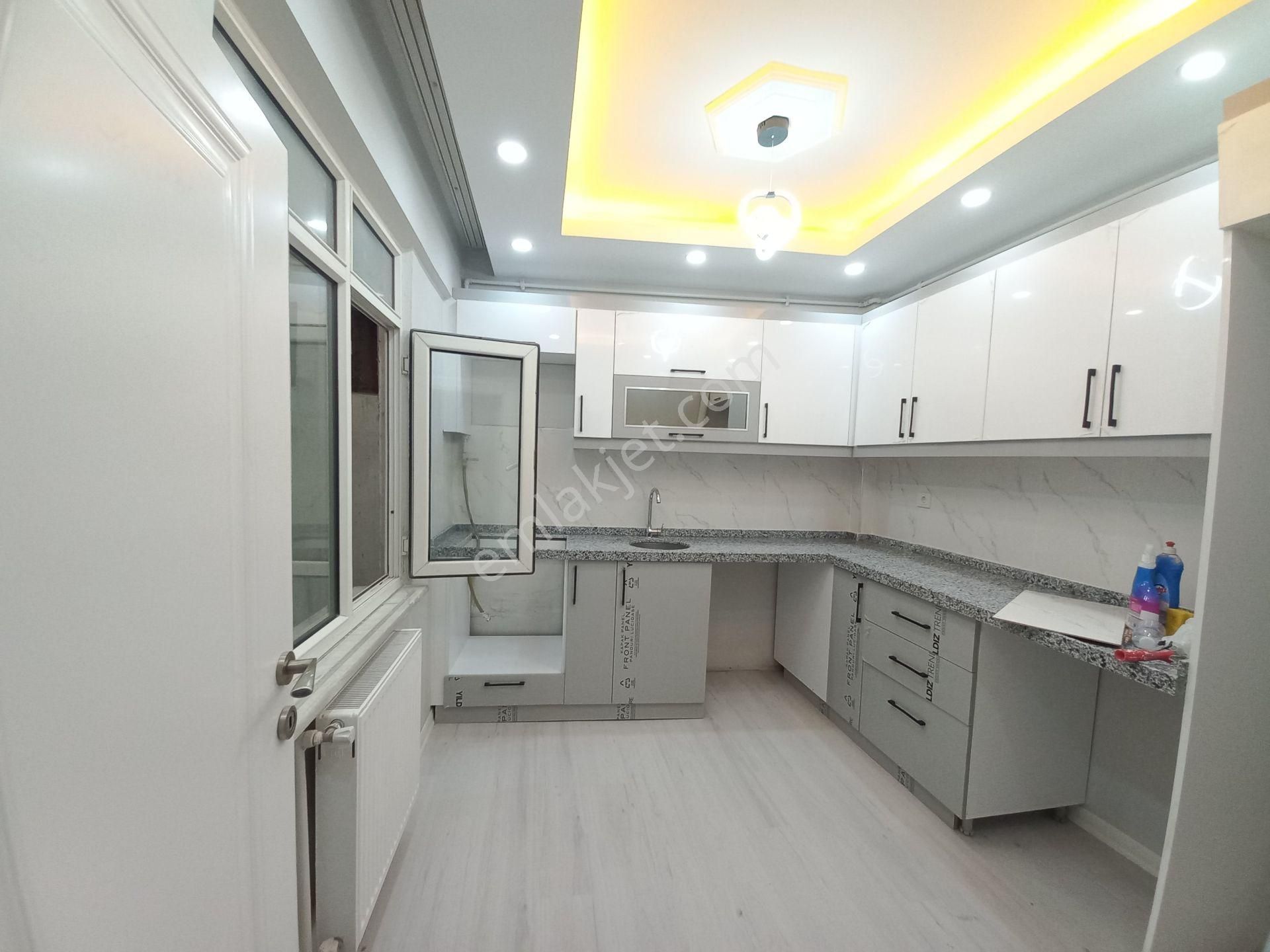 Şeref Emlak Gaziosmanpaşa Yenidoğan Kiralık Daire 30.000 Tl