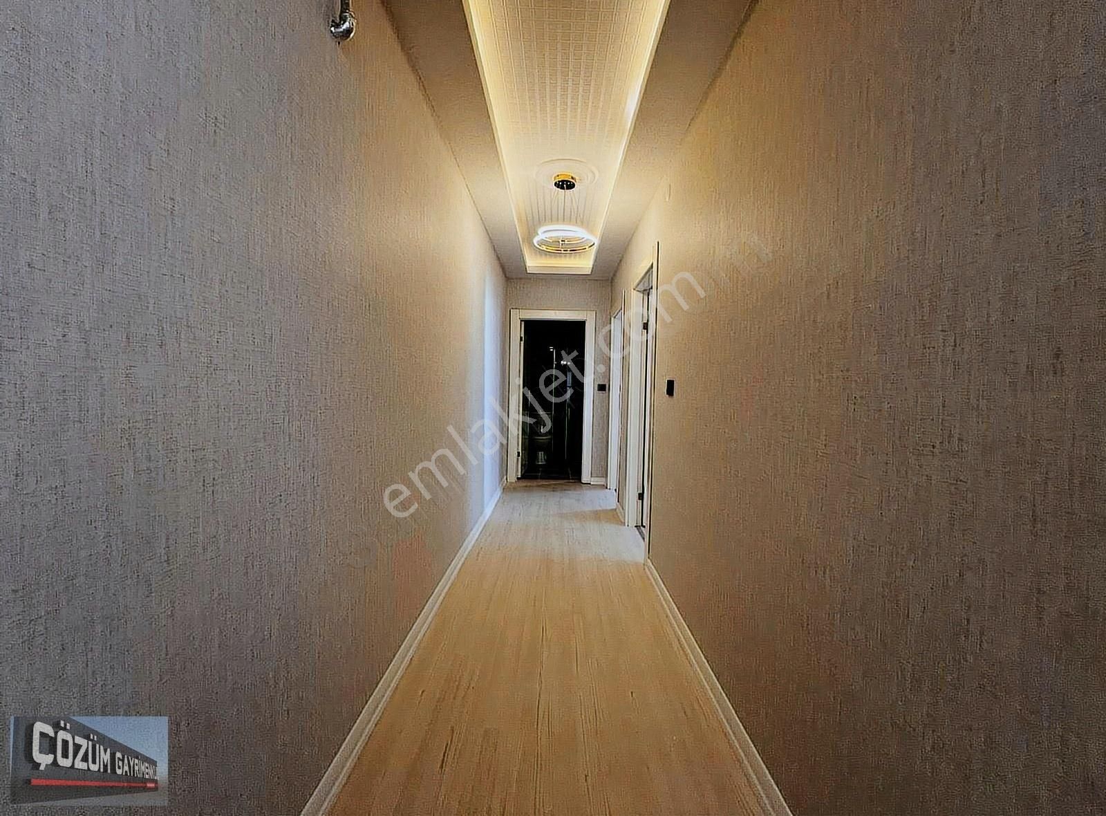 Çözüm Farkı İle 3+1 Full Yapılı Kombili İskanlı Geniş Ve Ferah - Görsel 2