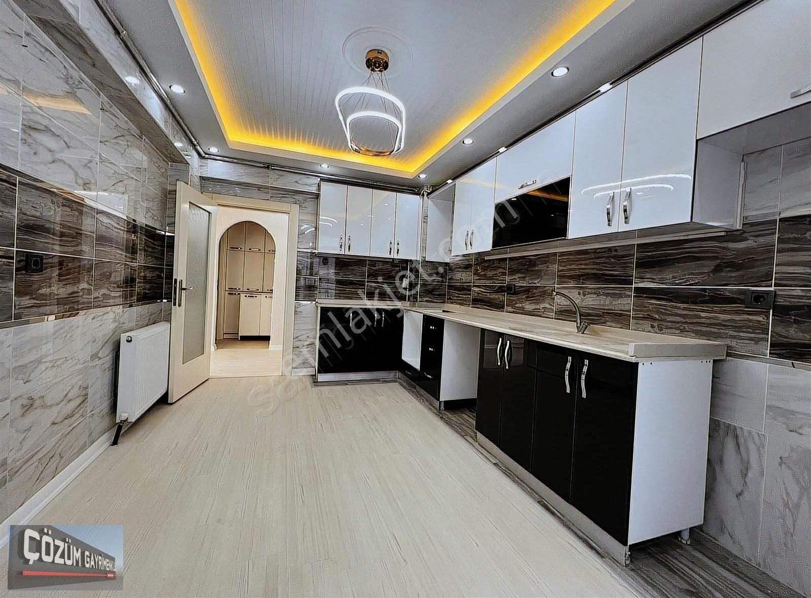 Çözüm Farkı İle 3+1 Full Yapılı Kombili İskanlı Geniş Ve Ferah - Görsel 20