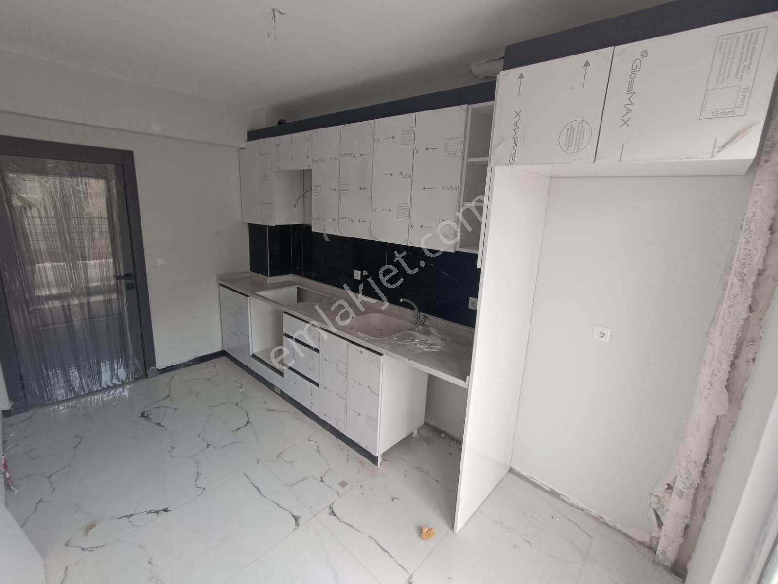 Beşikkaya Mahallesi'nde Sıfır Asansörlü 3 Kat 3+1 120m2 Krediye Uygun Dairemiz