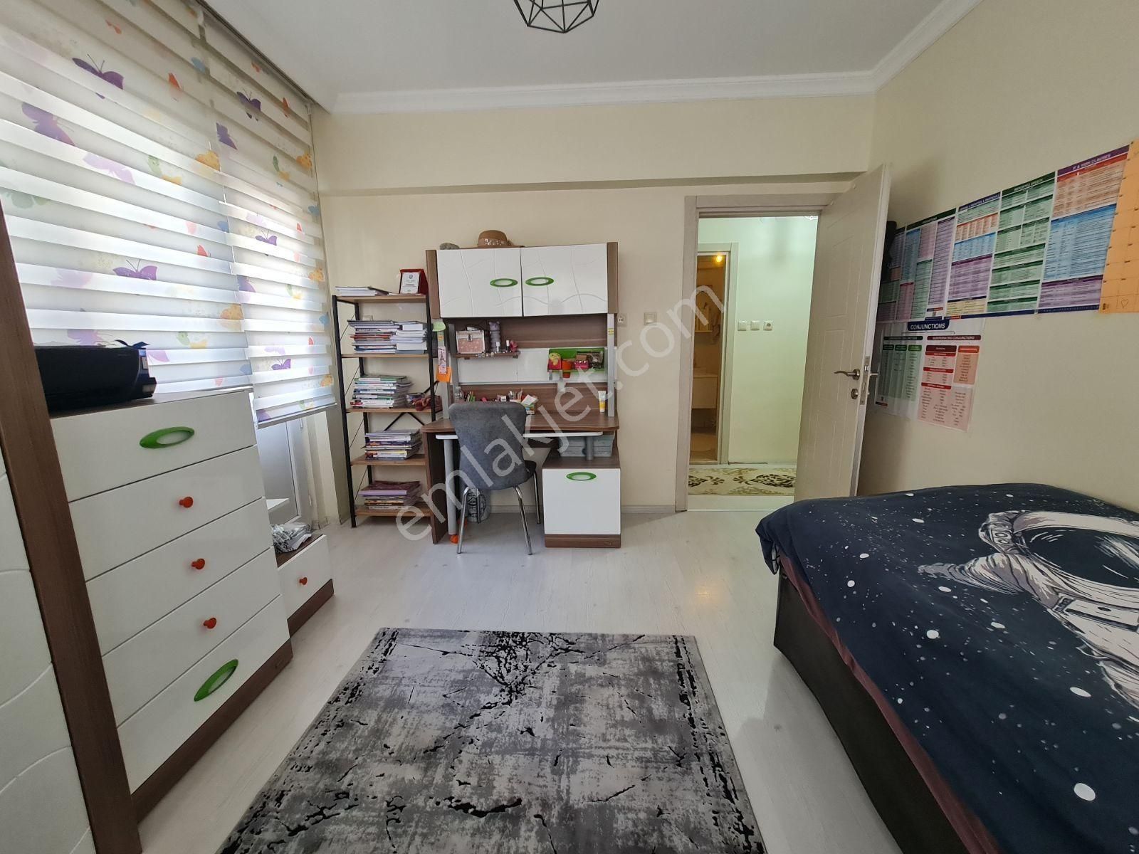 Eskişehir Batıkent Mahallesi Ümit Hastanesi Yakını Satılık 3+1