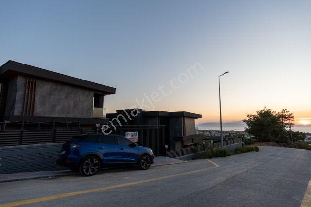 Kuşadası Soğucak'ta Full Manzara-full Eşya-rolls Royce Tavan - Görsel 6