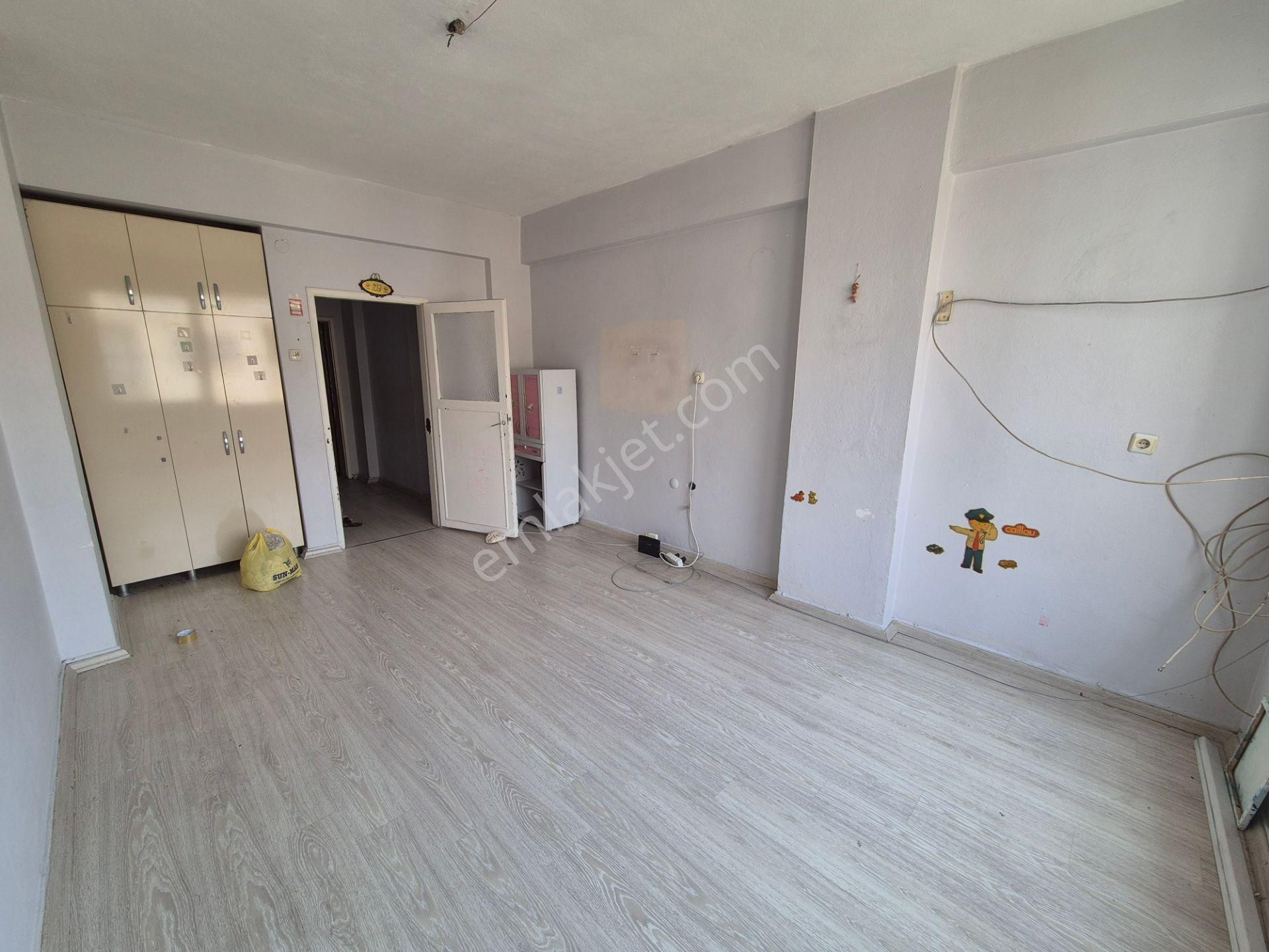 Prestij'den Yeni Mah'de Asansörlü Ayrı Mutfak Geniş 2+1 Daire