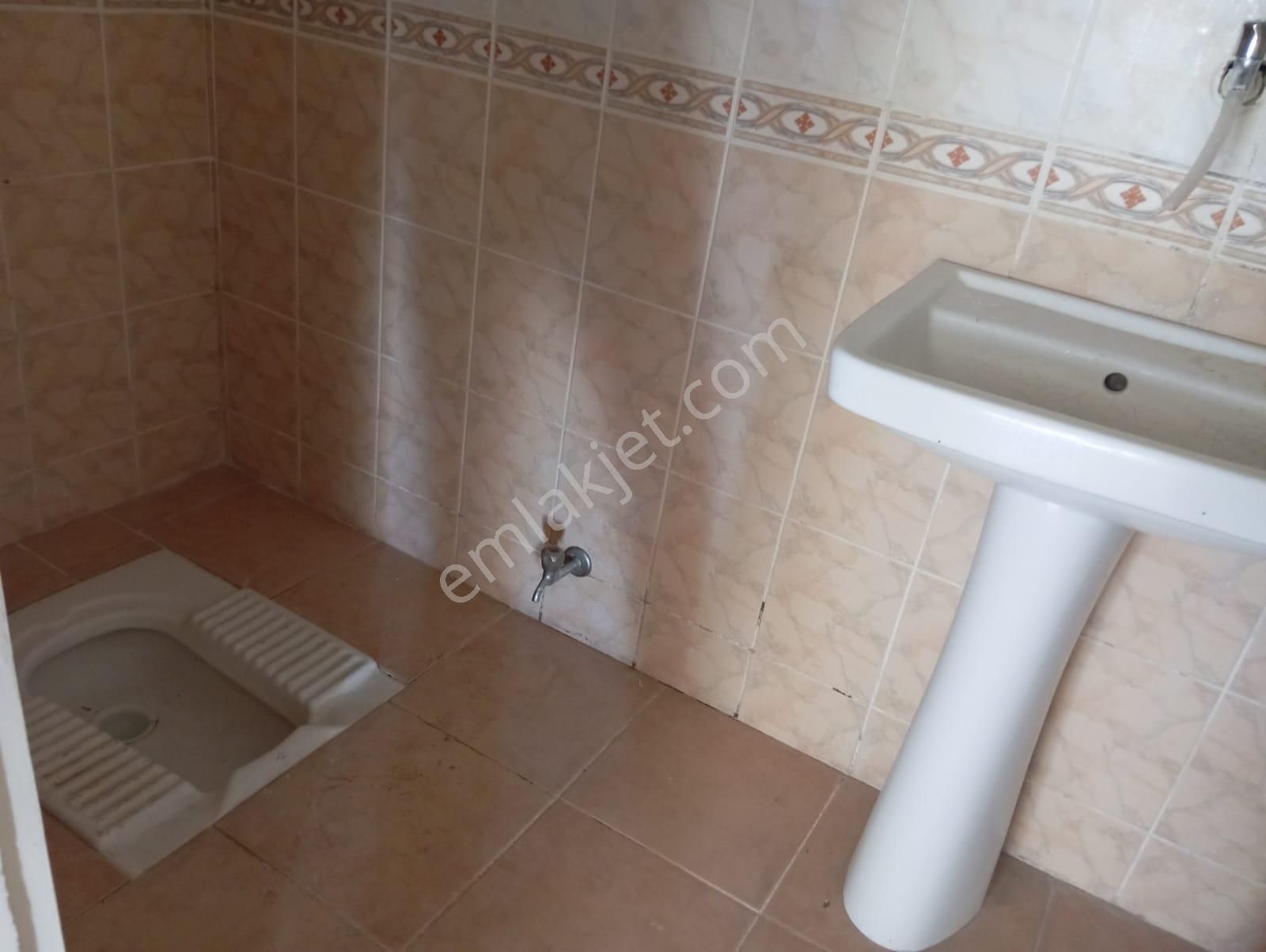 Vega'dan Soli De Deniz Manzaralı Doğalgazlı Anayola Sıfır Kiralık 3+1 Daire - Görsel 4