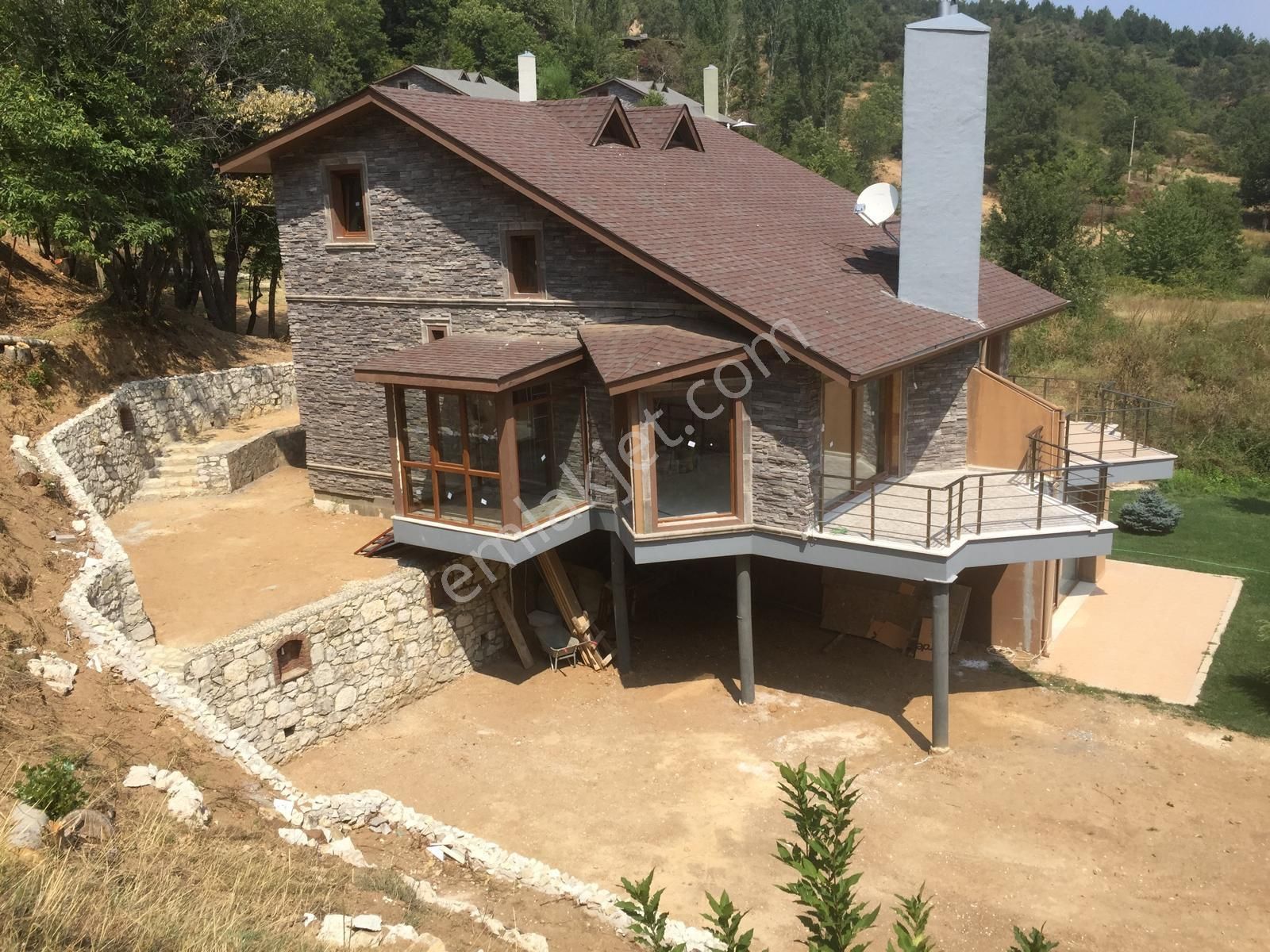 İzmir Ödemiş Subatan Yaylasında Doğa İçerisinde Dağ Evi