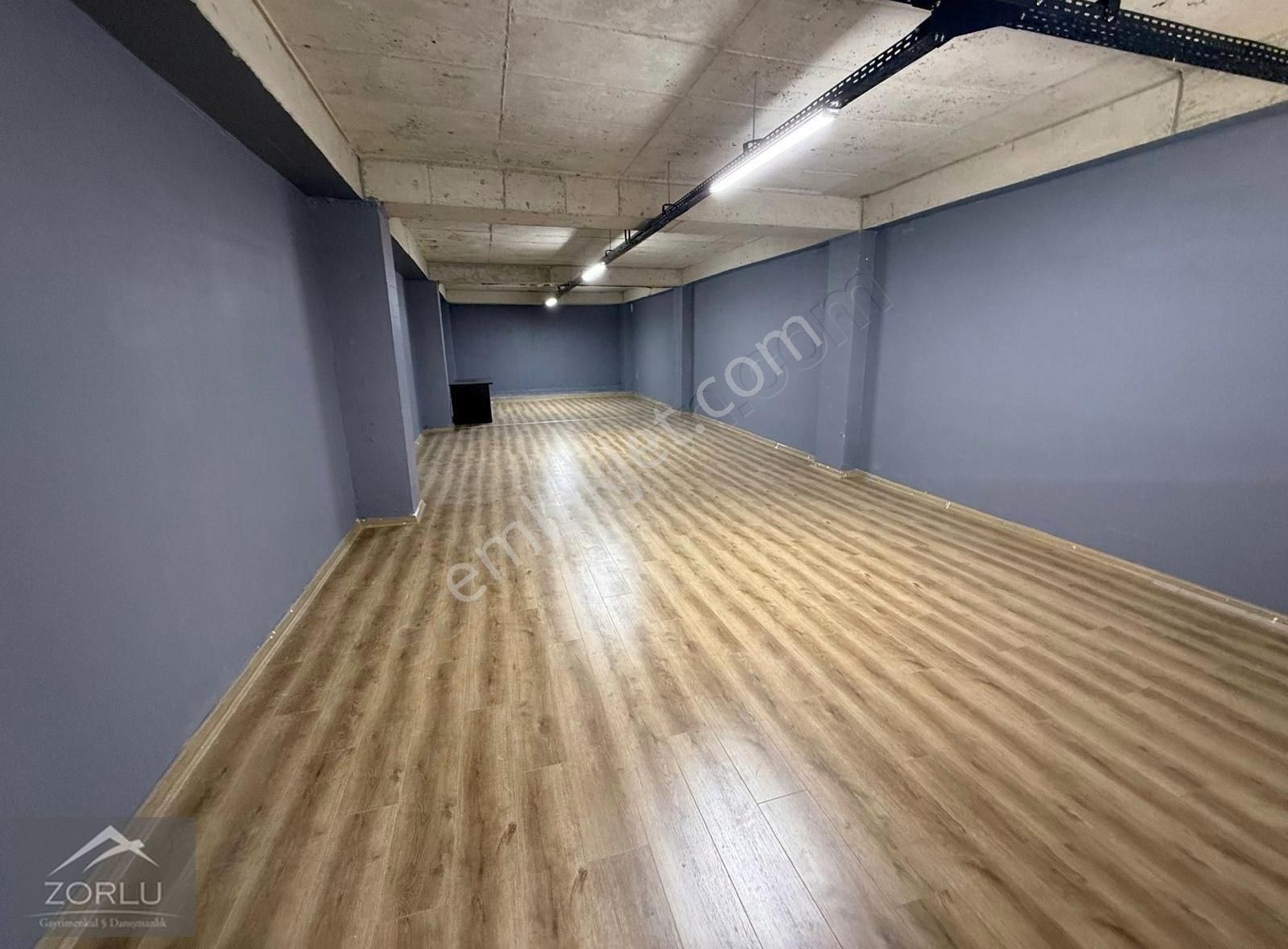 Zorlu Gayrimenkul'den Organize Sanayi'de 1000m2 Depo +1000 M2 - Görsel 15