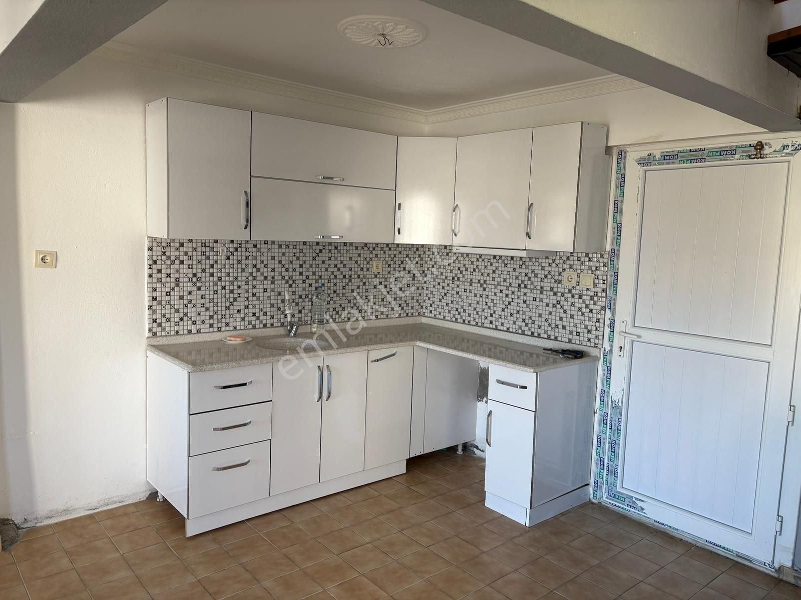 Güllük'te Deniz Manzaralı Kiralık Tripleks Villa - Görsel 7