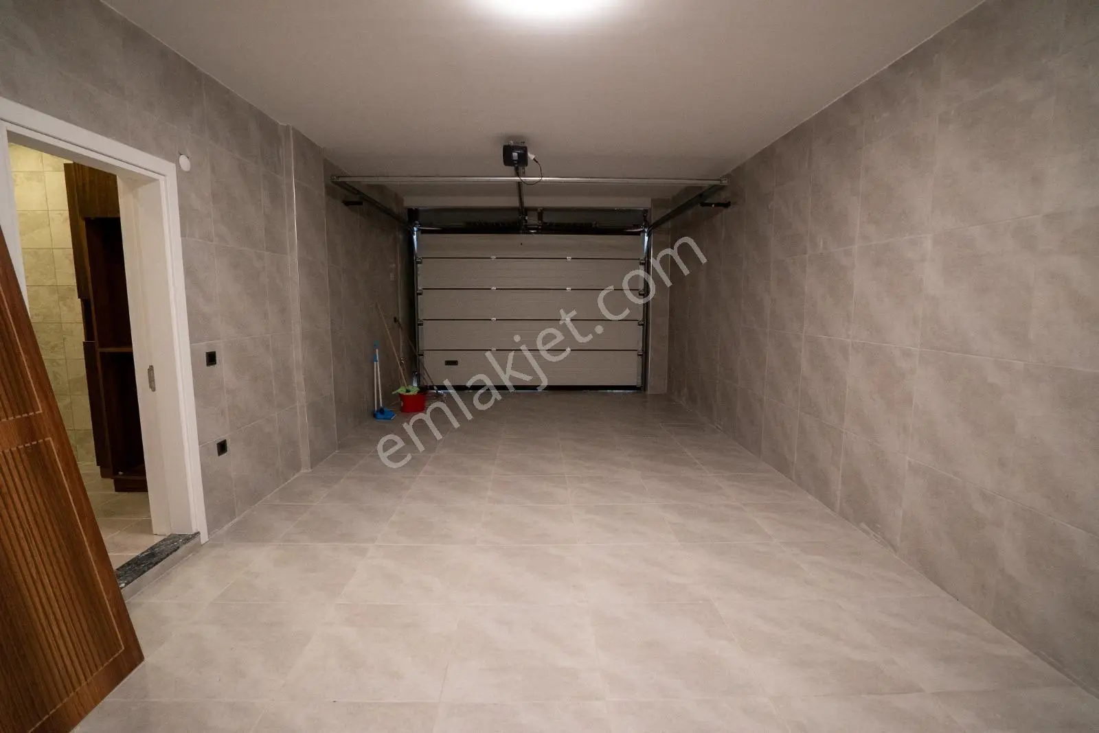 Kuşadası Değirmendere Bölgesi Acil Satılık Asansör-havuz-kapalı Otoparklı Villa - Görsel 5