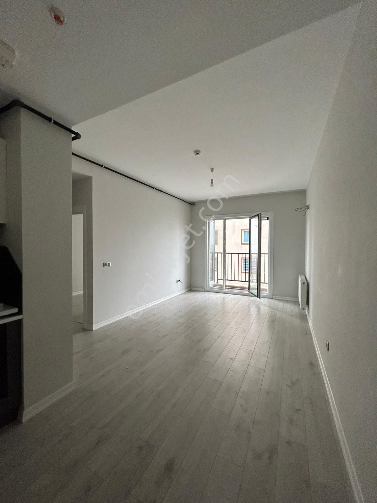 Esenyurt Satılık 2+1 Sıfır Daire Site İçinde
