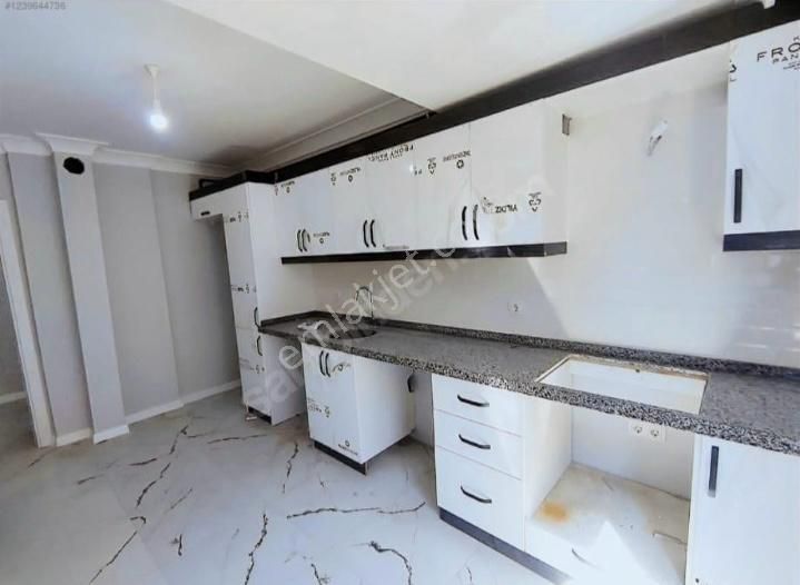 İstanbul House'dan B.evler'de Sıfır Binada 2+1 Ara Kat Daire - Görsel 10