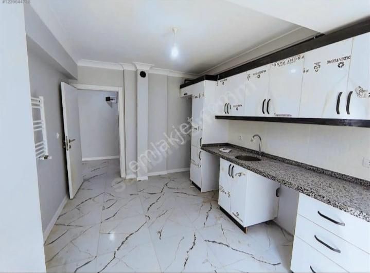 İstanbul House'dan B.evler'de Sıfır Binada 2+1 Ara Kat Daire - Görsel 11