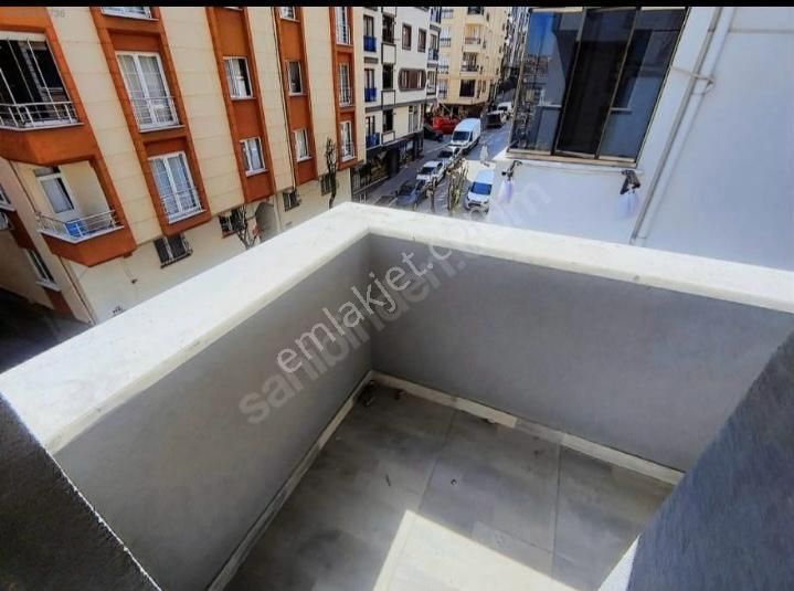 İstanbul House'dan B.evler'de Sıfır Binada 2+1 Ara Kat Daire - Görsel 4