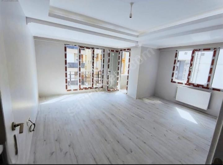 İstanbul House'dan B.evler'de Sıfır Binada 2+1 Ara Kat Daire - Görsel 2