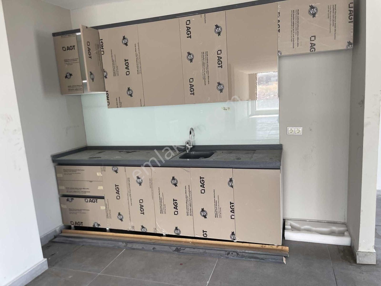 Alya Plaza Da Her İşe Uykun Kiralık Ofis