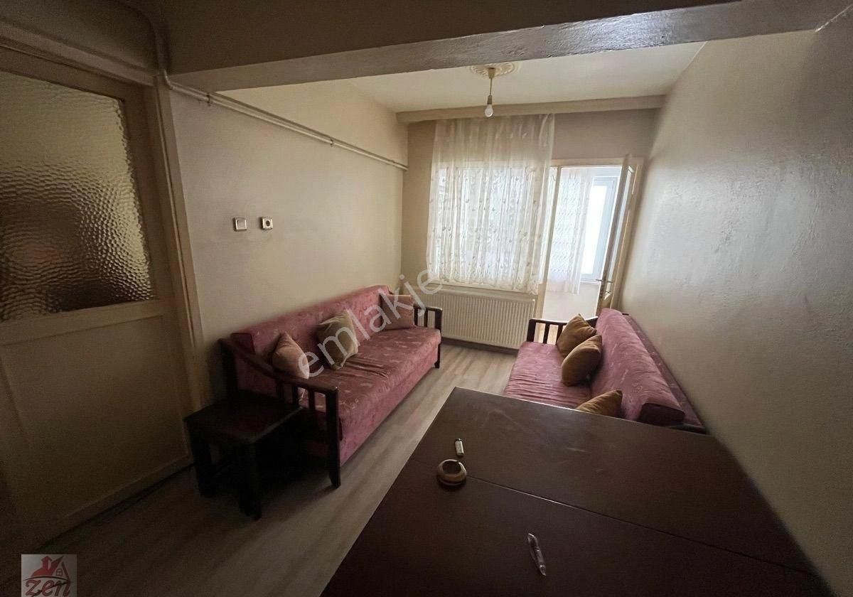 Zen Emlak’tan Çarşı İçi Eşyalı Kiralık 3+1 Daire