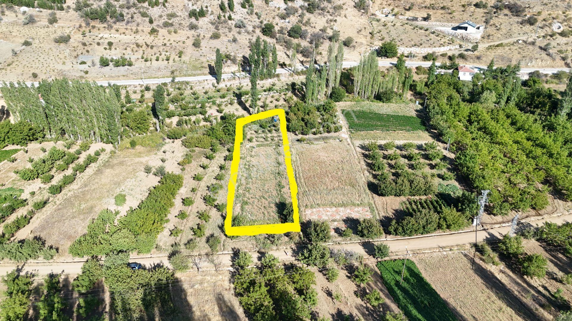 Karaman Çukurbağ Köyünde Satılık 1400 M2 Hobi Bahçesi - Görsel 4