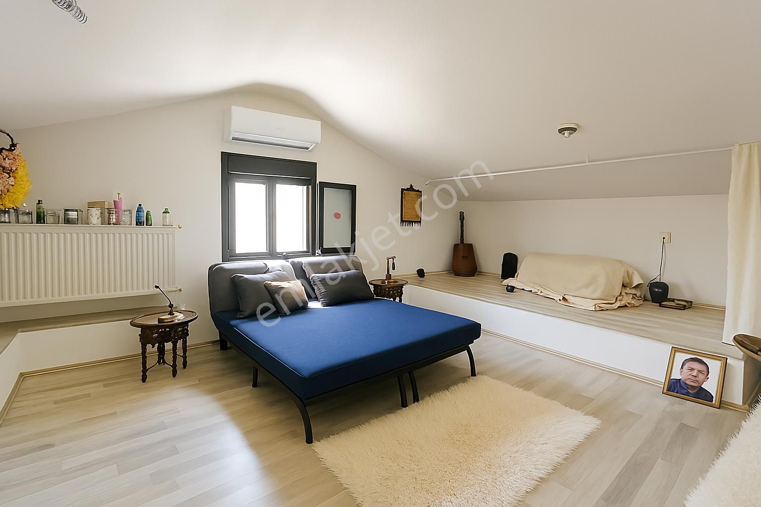 Alaçatı Çamlık Yolu’nda, Site İçerisinde , Müstakil Girişli, Geniş Bahçeli Ve Havuzlu Villa - Görsel 23