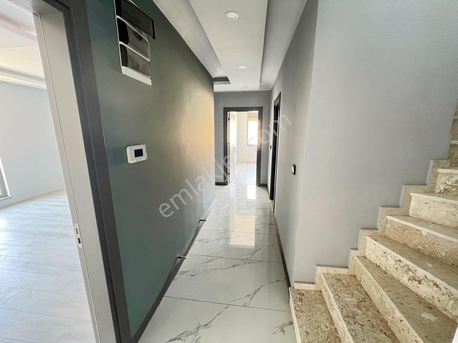 Akçay Aras Emlaktan Altınkumda Denize 650 Metre 4+1 Dubleks - Görsel 4