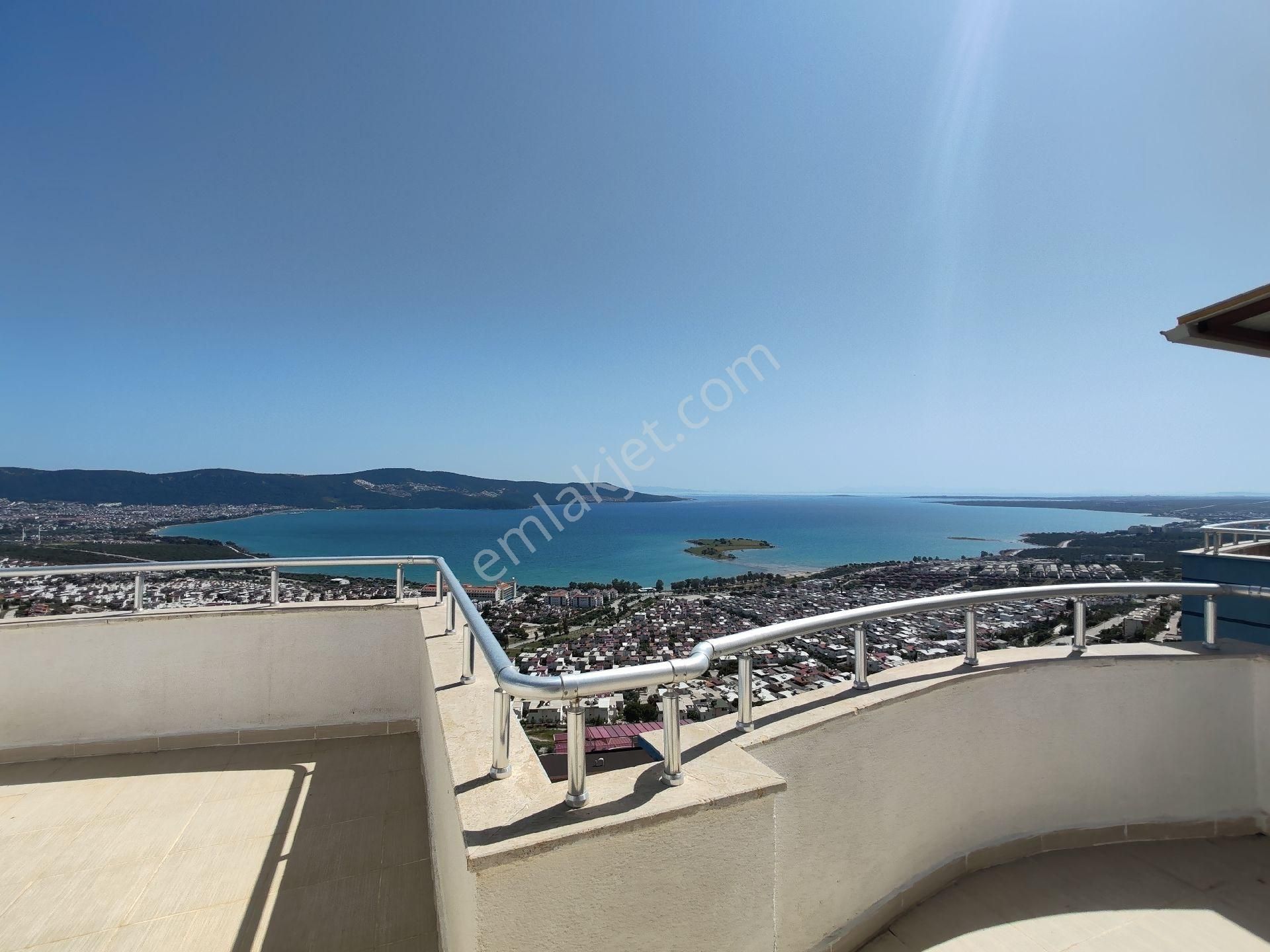 Akbük'te Full Deniz Manzaralı Dubleks