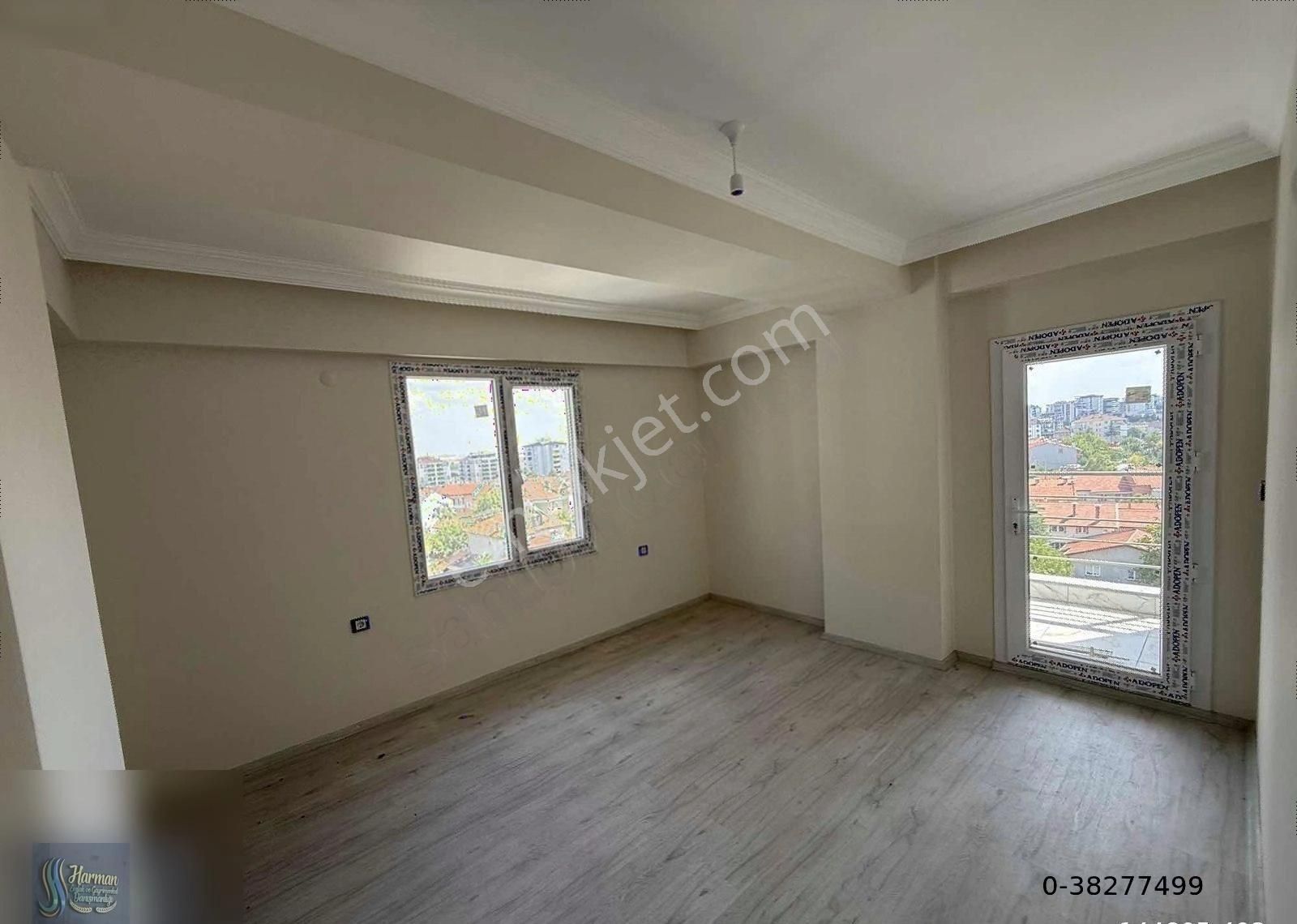 Masal Diyarı Yakını 200m2 4+1 Daire Mutfak Dolabı Vestiyer Dahil - Görsel 11