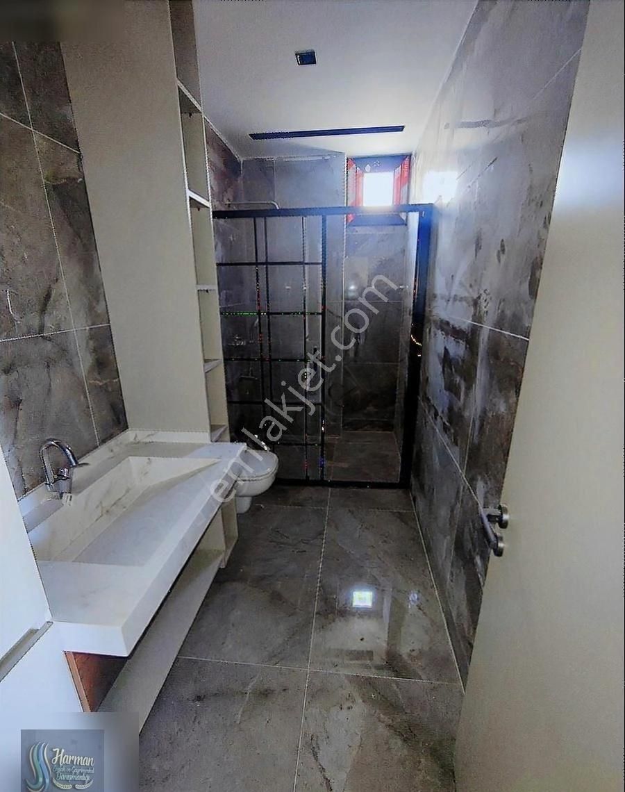 Batıkent'te Anahtar Teslim Sıfır Satılık İskanlı Villa - Görsel 2