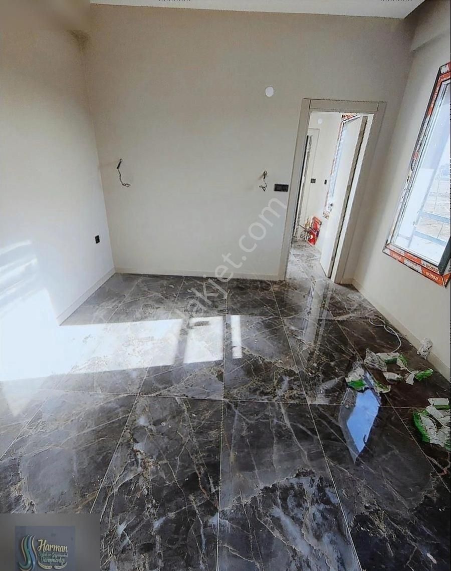 Batıkent'te Anahtar Teslim Sıfır Satılık İskanlı Villa - Görsel 19