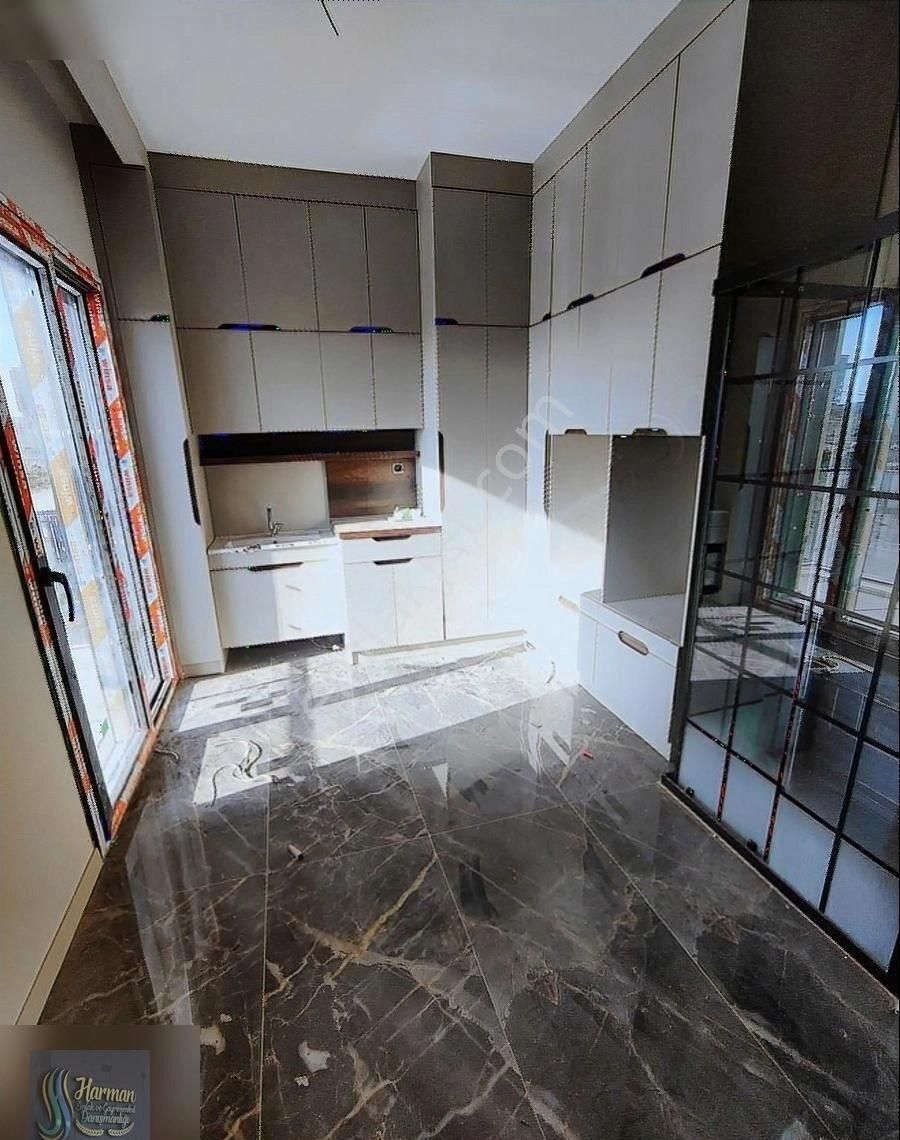 Batıkent'te Anahtar Teslim Sıfır Satılık İskanlı Villa - Görsel 29