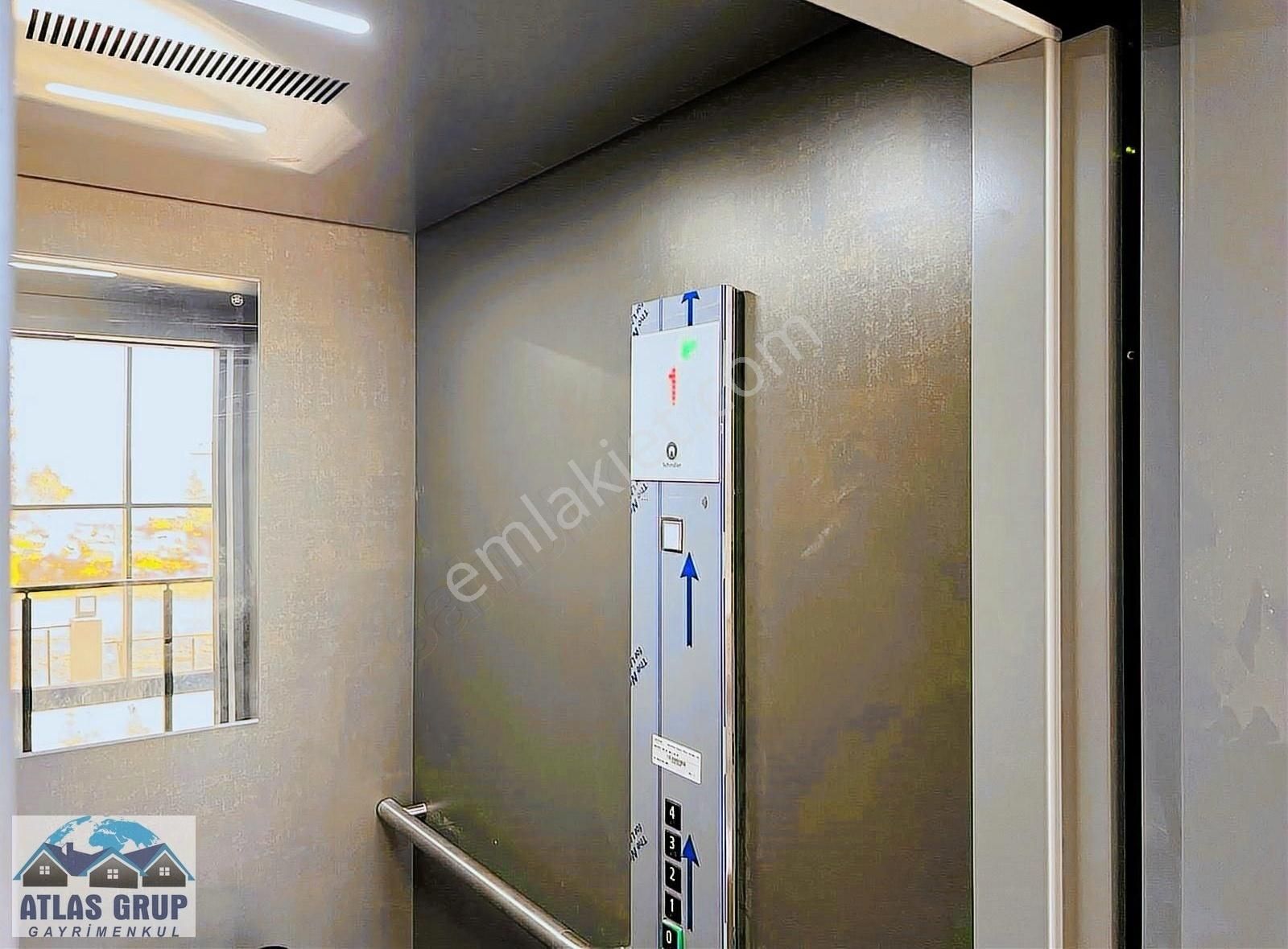 Beylikdüzün De Emsalsiz Site Ve Peyzaj İçinde Satılık 3+1 Daire - Görsel 13