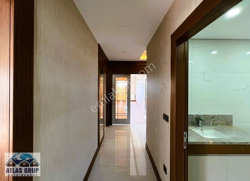 Beylikdüzün De Emsalsiz Site Ve Peyzaj İçinde Satılık 3+1 Daire - Görsel 9