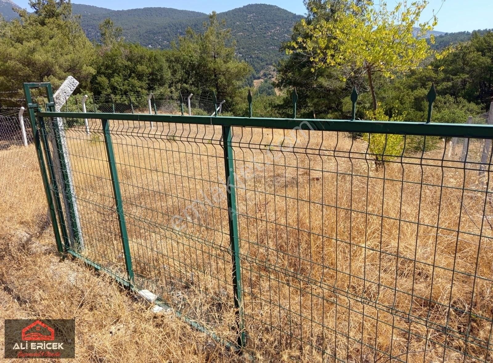 Damlacıkta 550m2 Tapulu