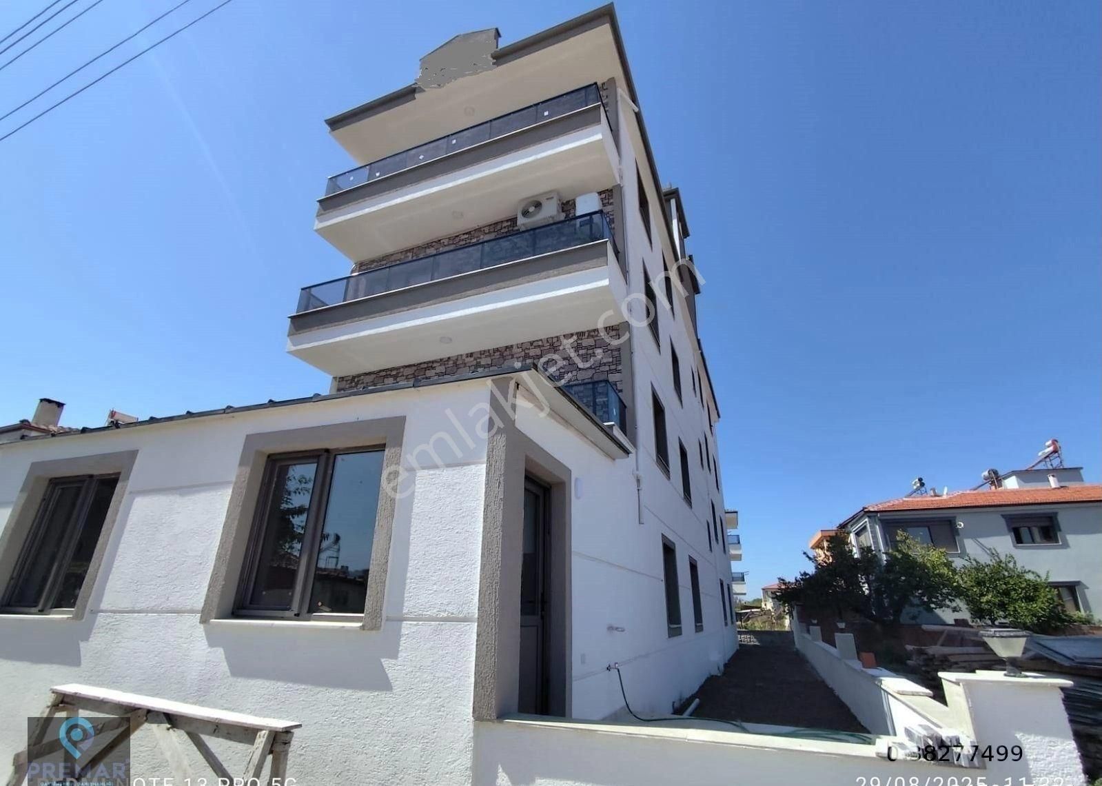 Ayvalık Altınovada 4 Katlı Binanın,bahçe Katı 2+1 Sıfır Daire - Görsel 17