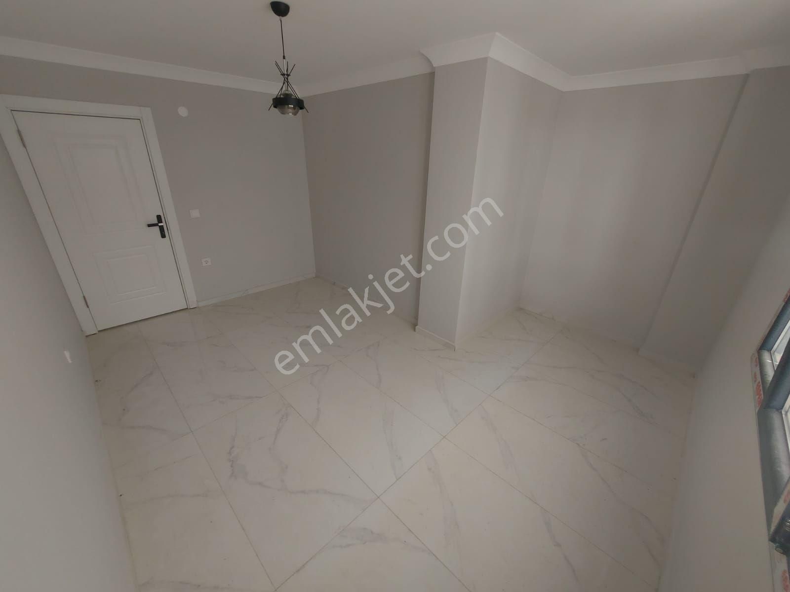 Didim Yenimahalle De Satılık 1+1 Daire - Görsel 3