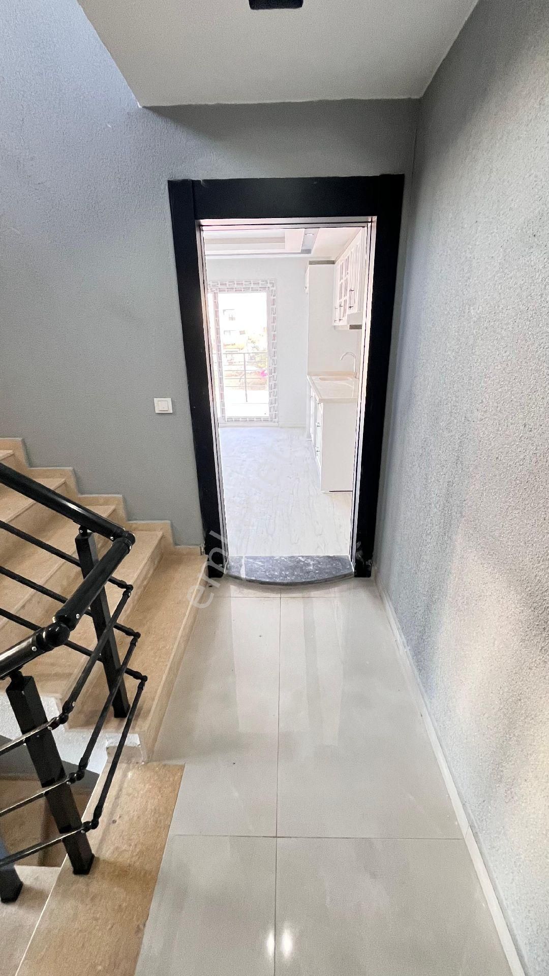 Didim Efeler De Satılık 1+1 Daire - Görsel 9